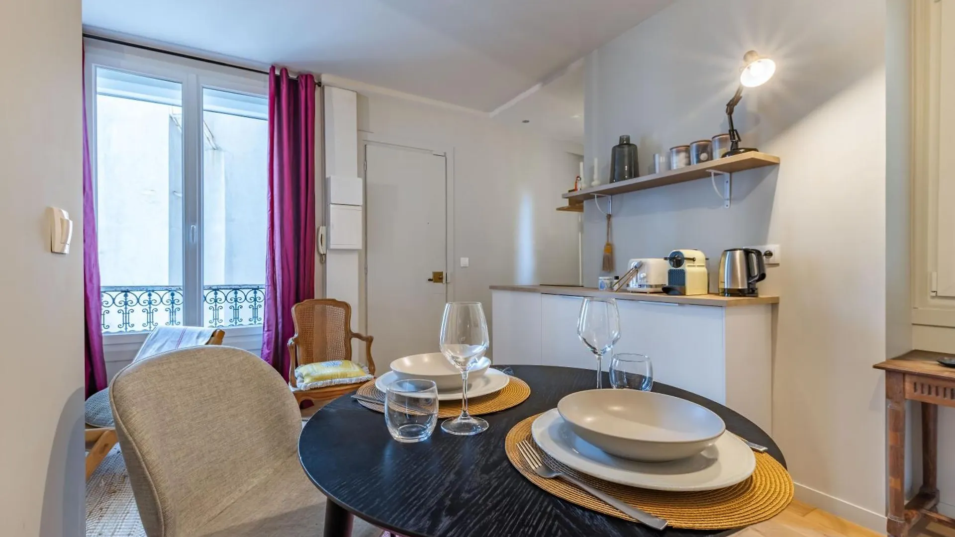 Tres Bel Appartement Proche Tour Eiffel Et Passy 巴黎 0*,  法国